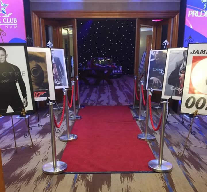 James Bond Theme Nights - Fun Casino Hire & James Bond Props